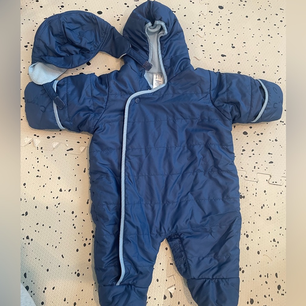 Baby gap winter pram with matching hat